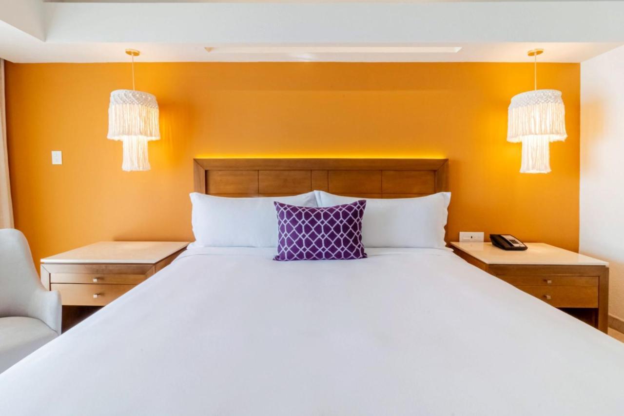 Camino Real Hotel 5*